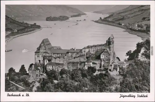 Bacharach Jugendherberge Burg Stahleck mit Blick Schiffsverkehr 1968