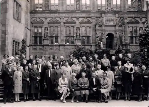 Heidelberg Gruppen-Foto Burg Privatfotokarte 1967