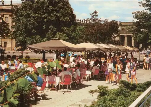 Mitte Berlin Operncafé - Außenansicht mit Gästebereich 1988