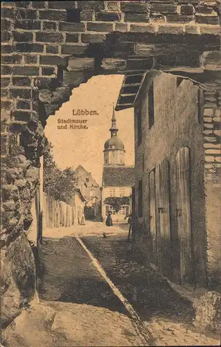 Lübben (Spreewald) Lubin (Błota) Straßenpartie   Stadtmauer und Kirche 1922