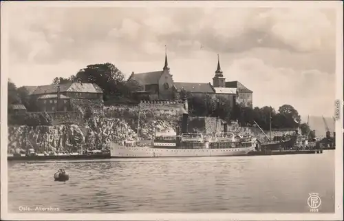 Oslo (1877-1924 Kristiania) Oslo Dampfer vor der Stadt Akershus 1930 