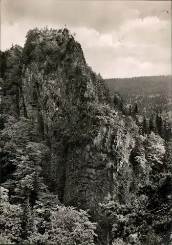 Ilsenburg (Harz) Blick auf den Ilsestein (474 m ü. d. M.) 1960