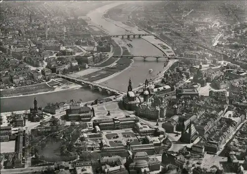 Dresden Neustadt und Altstadt Luftbild 1945/1972 