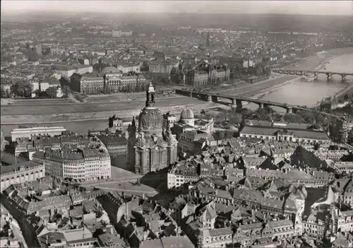 Dresden Blick über Neumarkt und Frauenkirche nach Neustadt 1945/1972