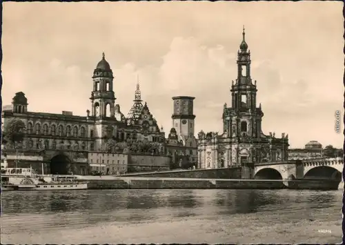 Altstadt Dresden  Schloß nach Zerstörung vom Neustädter Ufer 1957