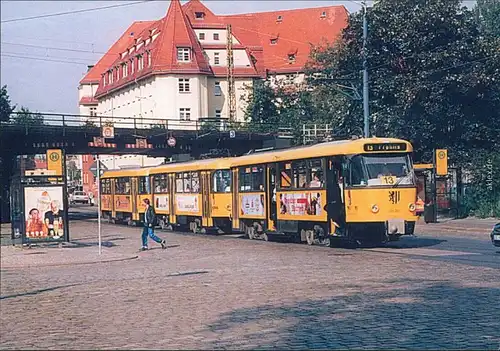 Dresden Straßenbahn Triebwagen 262 T4D-MT Baujahr: 1977/93  Bischofsplatz 2002