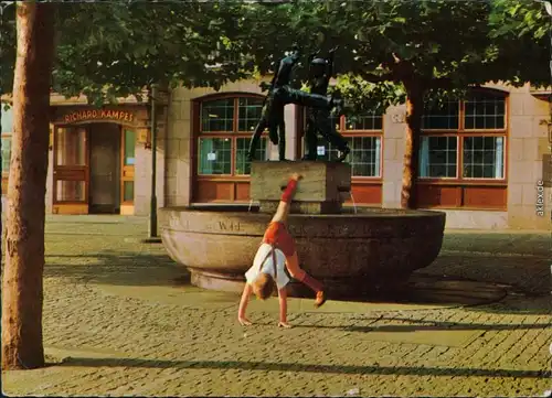 Altstadt Düsseldorf Radschläger am Radschlägerbrunnen 1968