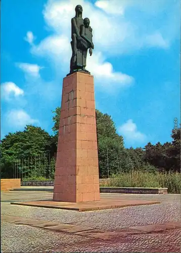 Fürstenwalde Gedenkstätte Konzentrationslager Ravensbrück: Monument   1978