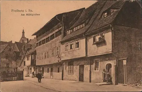 Freiberg (Sachsen) Am Mühlgraben, Menschen vor Haus 1919