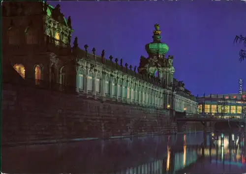 Ansichtskarte Innere Altstadt-Dresden Kronentor des Zwingers bei Nacht 1982
