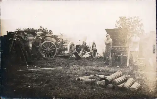 Privatfotokarte Soldaten beim Mörserabschuss - Stellung WK1 Welkrieg 1916