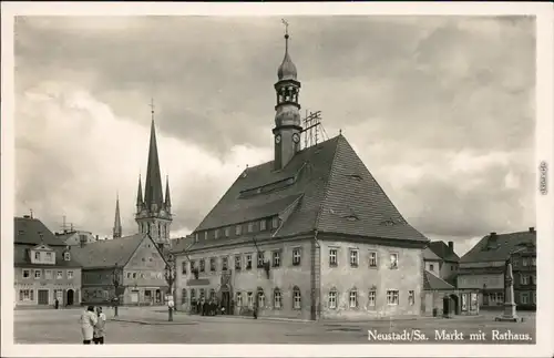 Ansichtskarte Neustadt  (Sachsen) Markt mit Rathaus 1934