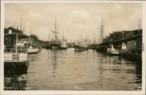 Ansichtskarte Lübeck Hafen, Dampfer und Segelboote 1930 