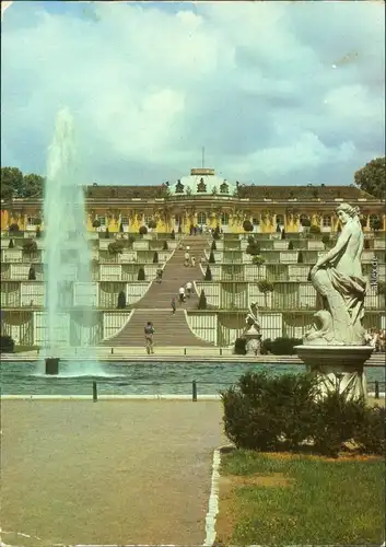 Ansichtskarte Potsdam Schloss Sanssouci mit Terrassenanlage und Fontäne 1984