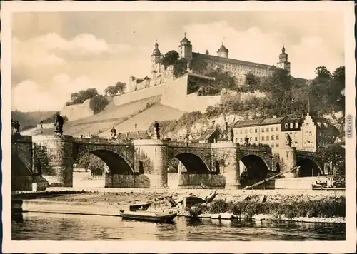 Ansichtskarte Würzburg Alte Mainbrücke mit Festung Marienberg 1954