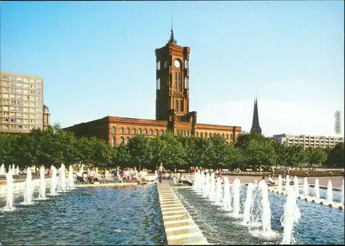 Ansichtskarte Ansichtskarte Mitte-Berlin Rotes Rathaus und Wasserspiele 1989