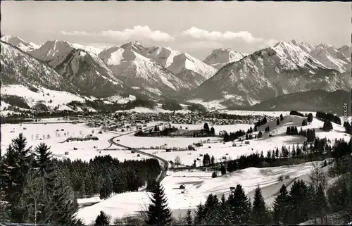 Ansichtskarte Oberstdorf (Allgäu) Panorama mit Bergmassiv im Hintergrund 1964