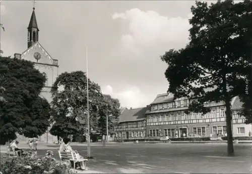 Ansichtskarte Hasselfelde Rathaus mit Marktplatz und Kirche 2010/1981