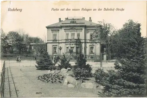 Ansichtskarte Radeberg Villa, Anlagen - Bahnhofstraße Ansichtskarte 1911
