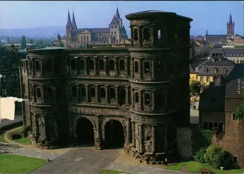 Ansichtskarte Trier Römisches Stadttor mit Dom im Hintergrund 1992