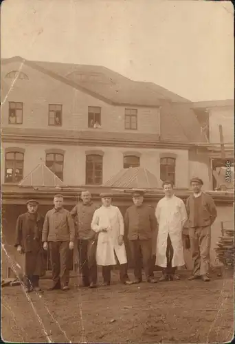 Ansichtskarte Rabenau Gruppe vor Fabrik Privatfotokarte b Freital 1926