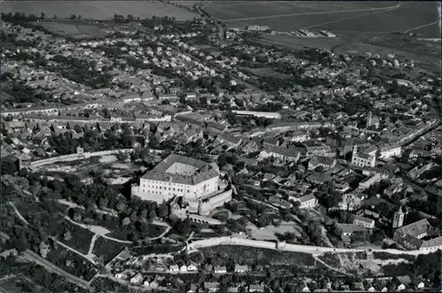 Ansichtskarte Siklós Luftbild, Ansicht mit der Burg 1968