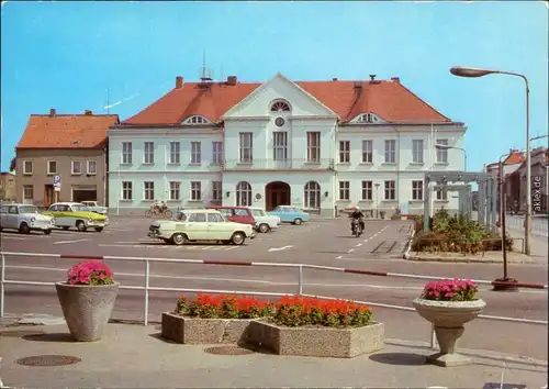 Ribnitz-Damgarten Karl-Marx-Platz - mit parkenden Trabant's und Wartburg's g1983