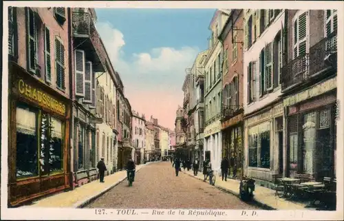 CPA Toul Toul Rue de la République 1922