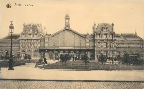 Ansichtskarte Arras Atrecht Partie am Bahnhof 1916 