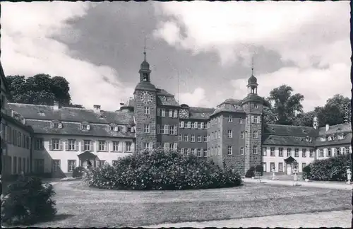 Ansichtskarte Schwetzingen Schloss, Schlossgarten mit Flieder 1964