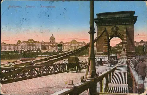 Ansichtskarte Budapest Stadt - Kurtschen auf der Kettenbrücke 1916 