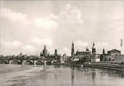 Dresden Altstädter Elbufer v. d. Marienbrücke mit Blick zur Hofkirche 1945/g1972