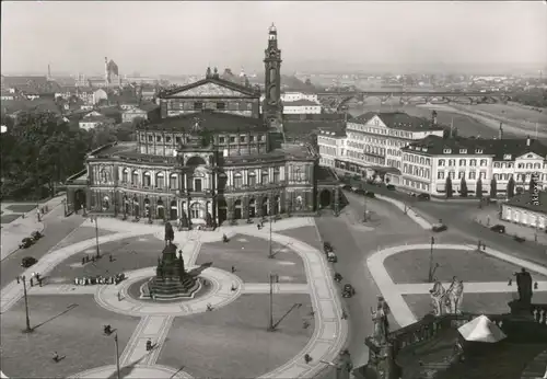 Innere Altstadt-Dresden vom Schloßturm, Theaterplatz, Hotel Bellevue 1945/g1981
