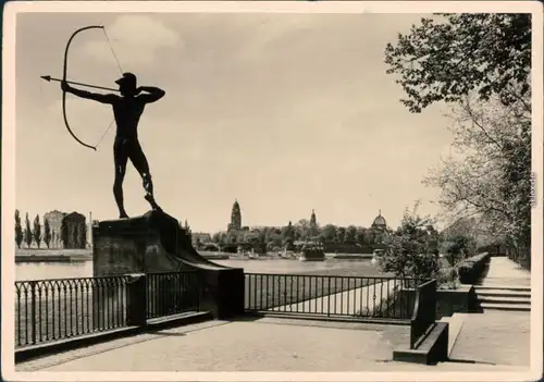 Ansichtskarte Dresden Bogenschütze 1960
