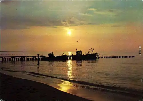 Mecklenburg Vorpommern Grüße   Ostsee: Fischerboot bei Sonnenuntergang 1988