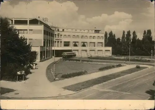 Ansichtskarte Zlin (Gottwaldov) Zlín Hotel Baťov - Společenský dům 1958