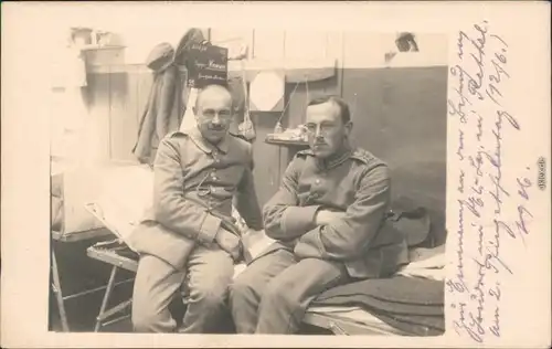 Ansichtskarte  Zwei Soldaten auf Pritsche Privatfotokarte 1. Weltkrieg  1916