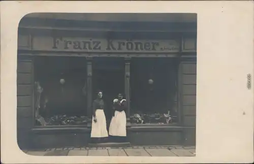 Dresden Frauen vor Ladengeschäft - Franz Kröner (Dresden?) 1907 