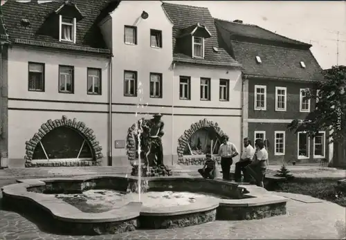 Ansichtskarte Dahlen Springbrunnen am Karl-Marx-Platz 1978