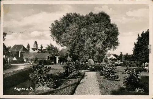 Stadtgarten, Gedenkstein - Straße