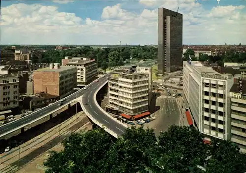 Ansichtskarte Düsseldorf neue Hochstraße mit Thyssenhochhaus 1969