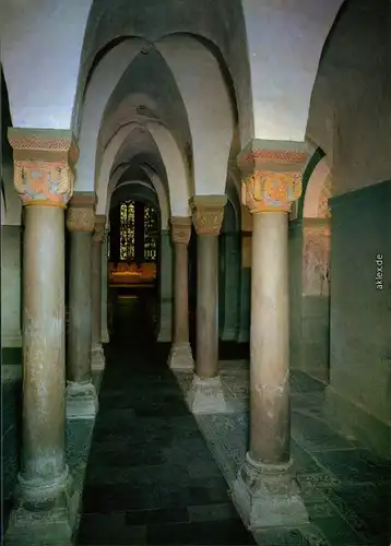 Soest Petrikirche - Säulenhalle des Westwerks, gotischer Chorraum 1993