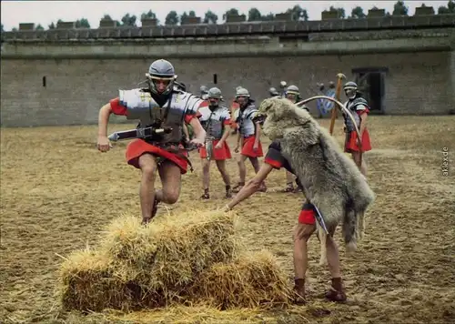 Xanten Archäologischer Park - Vorführung Training röm. Soldaten 1986