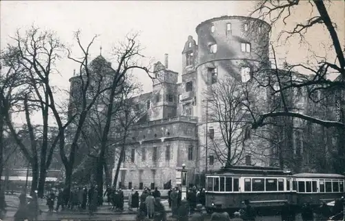 Stuttgart Brand   Altes Schloss 21./22. Dezember Löscharbeiten Menschen 1931