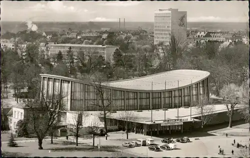 Ansichtskarte Karlsruhe Schwarzwaldhalle, Straße und Stadt 1959 