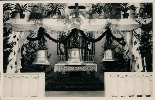 Ansichtskarte  Glockenweihe - vor Altar 1949 