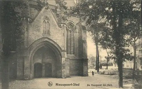 Ansichtskarte Nieuport Nieuwpoort Stad- Straße De Voorgevel der Kerk 1914 