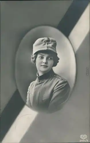 Ansichtskarte  Fräulein, Feldgrau - Patriotika 1917 