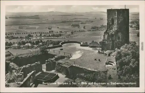 Stolpen Burg Stolpen -  Brunnen u. Siebenspitzenturm Blick ins Umland 1955