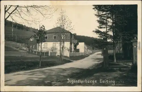 Geising-Altenberg (Erzgebirge) Straßenpartie an der Jugendherberge 1928 